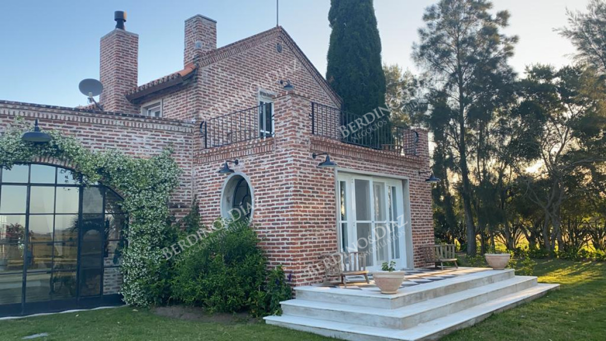 Chacra ID.2365 - Chacra maritima en venta Jose Ignacio con casa estilo Campiña