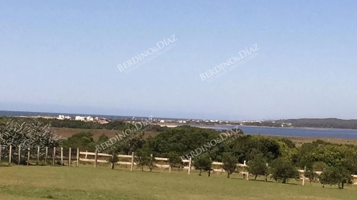Chacra ID.2213 - Chacra espectacular en venta construida en piedra Jose Ignacio