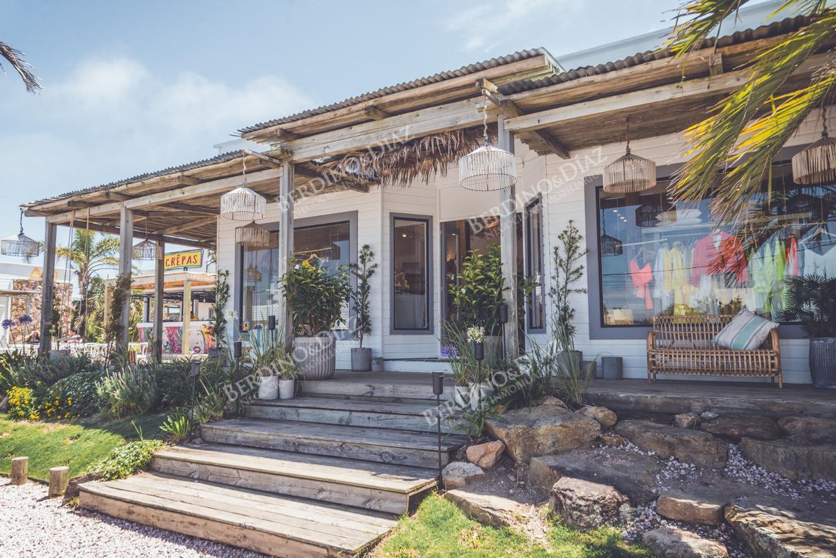 Local Comercial ID.2271 - Local espectacular esquina en Jose Ignacio