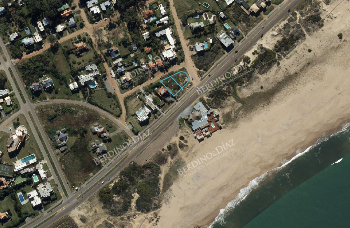 Terreno ID.2265 - Lote en venta frente al mar Manantiales