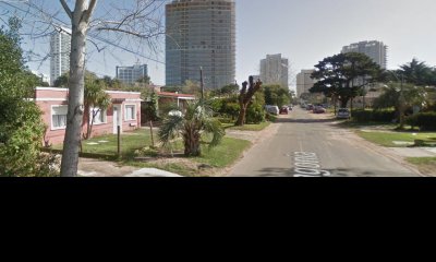Atencion inversores Terreno para Construir Edificio en Punta del Este en Zona Residencial