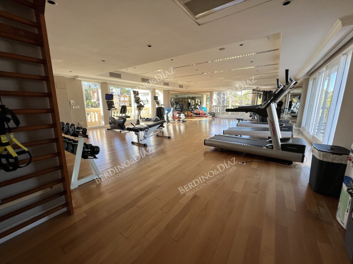 Apartamento ID.122 -  Apartamento en Playa Mansa en Le Jardin de Punta del Este