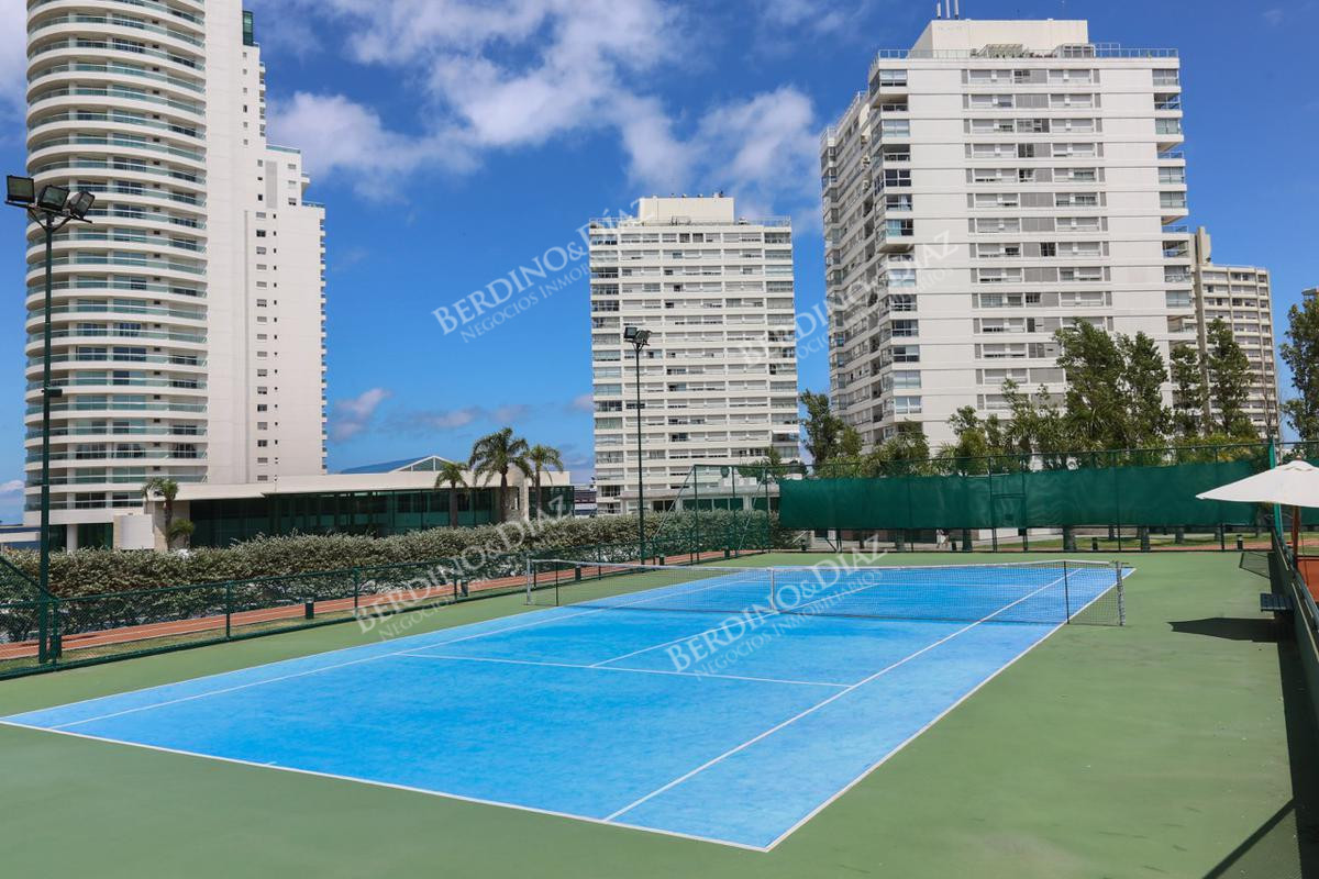 Apartamento ID.1283 - Apartamento en AQUARELA frente a la Playa Mansa 