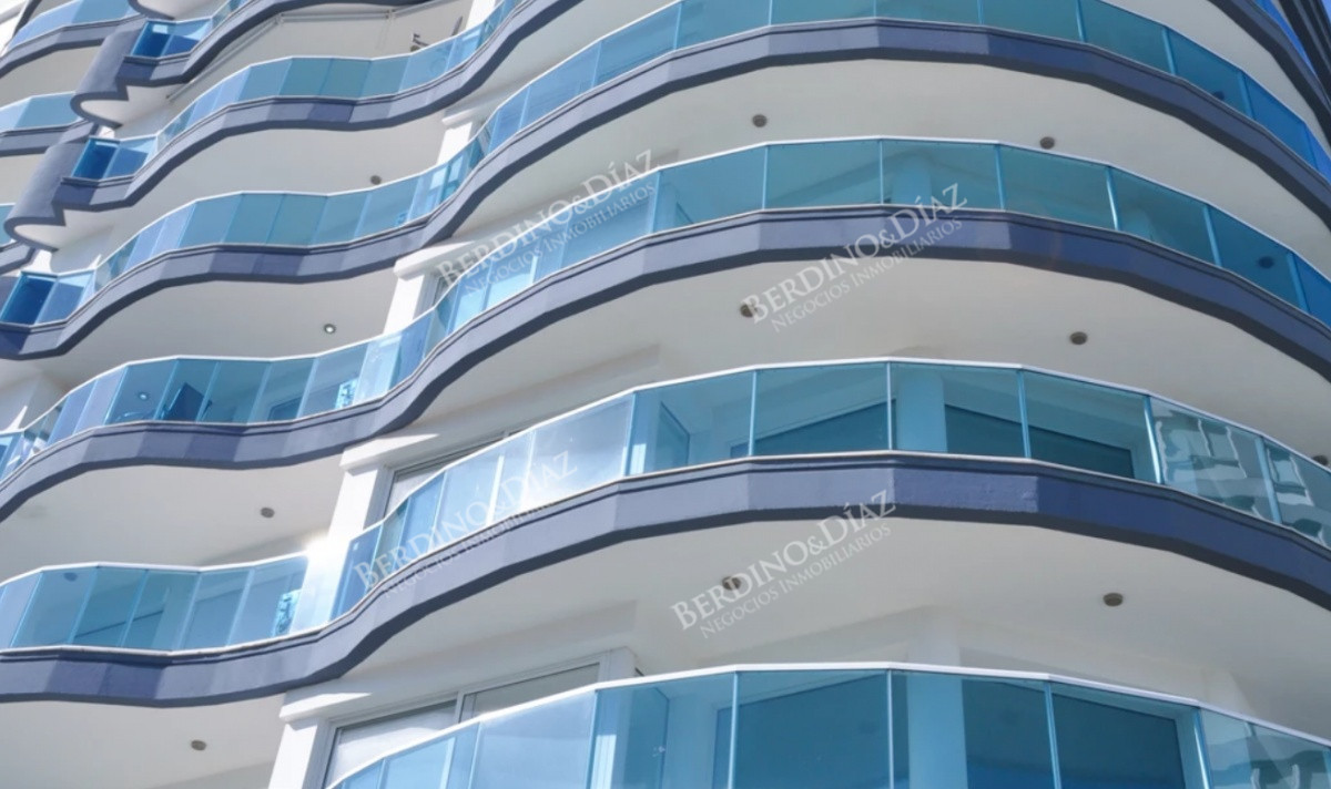 Apartamento ID.2809 - Apartamento en venta en Casino Tower Punta del Este