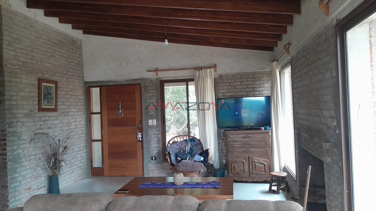 Casa ID.5683 - Club del Lago. Oportunidad!!