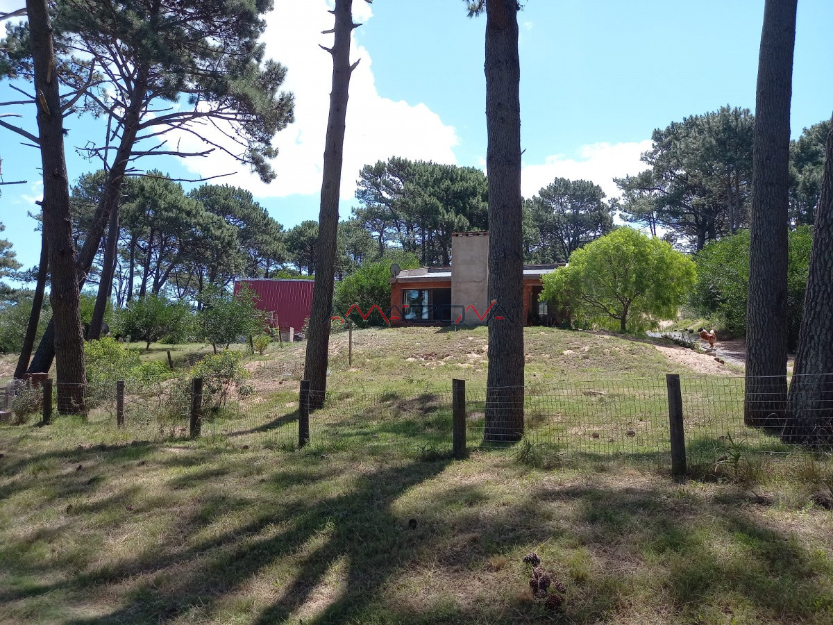 Casa ID.5683 - Club del Lago. Oportunidad!!