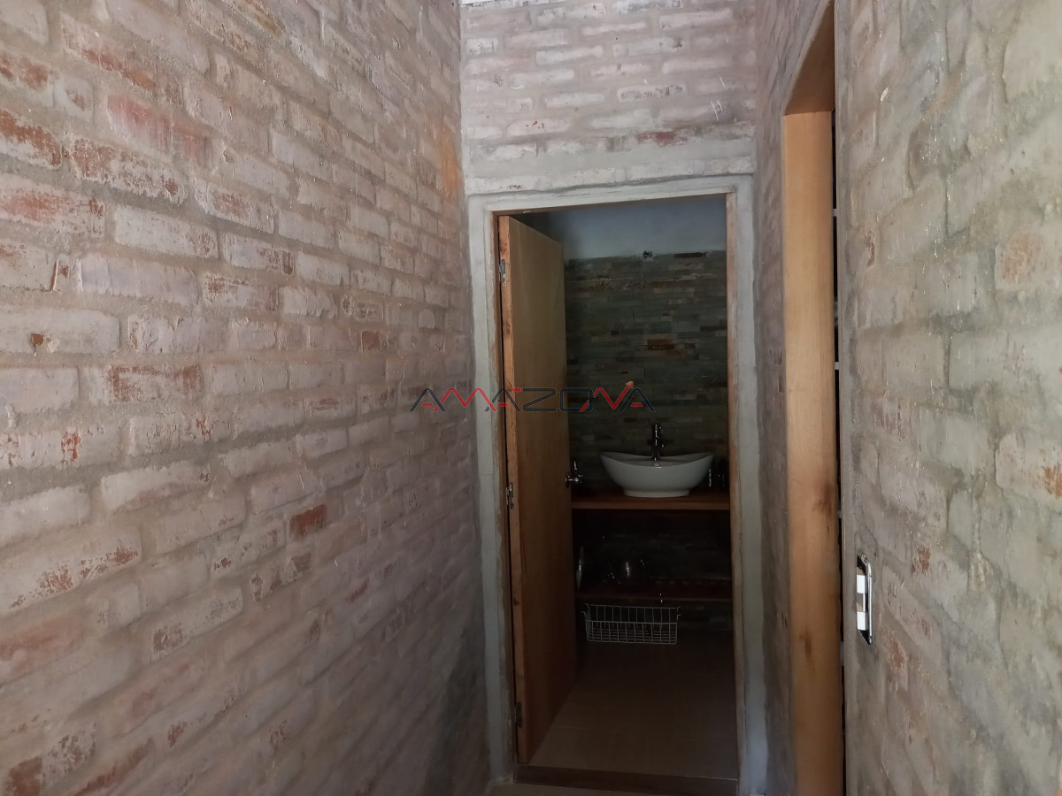 Casa ID.5683 - Club del Lago. Oportunidad!!