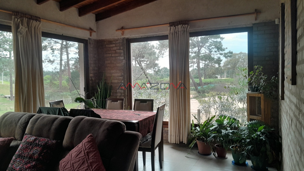 Casa ID.5683 - Club del Lago. Oportunidad!!