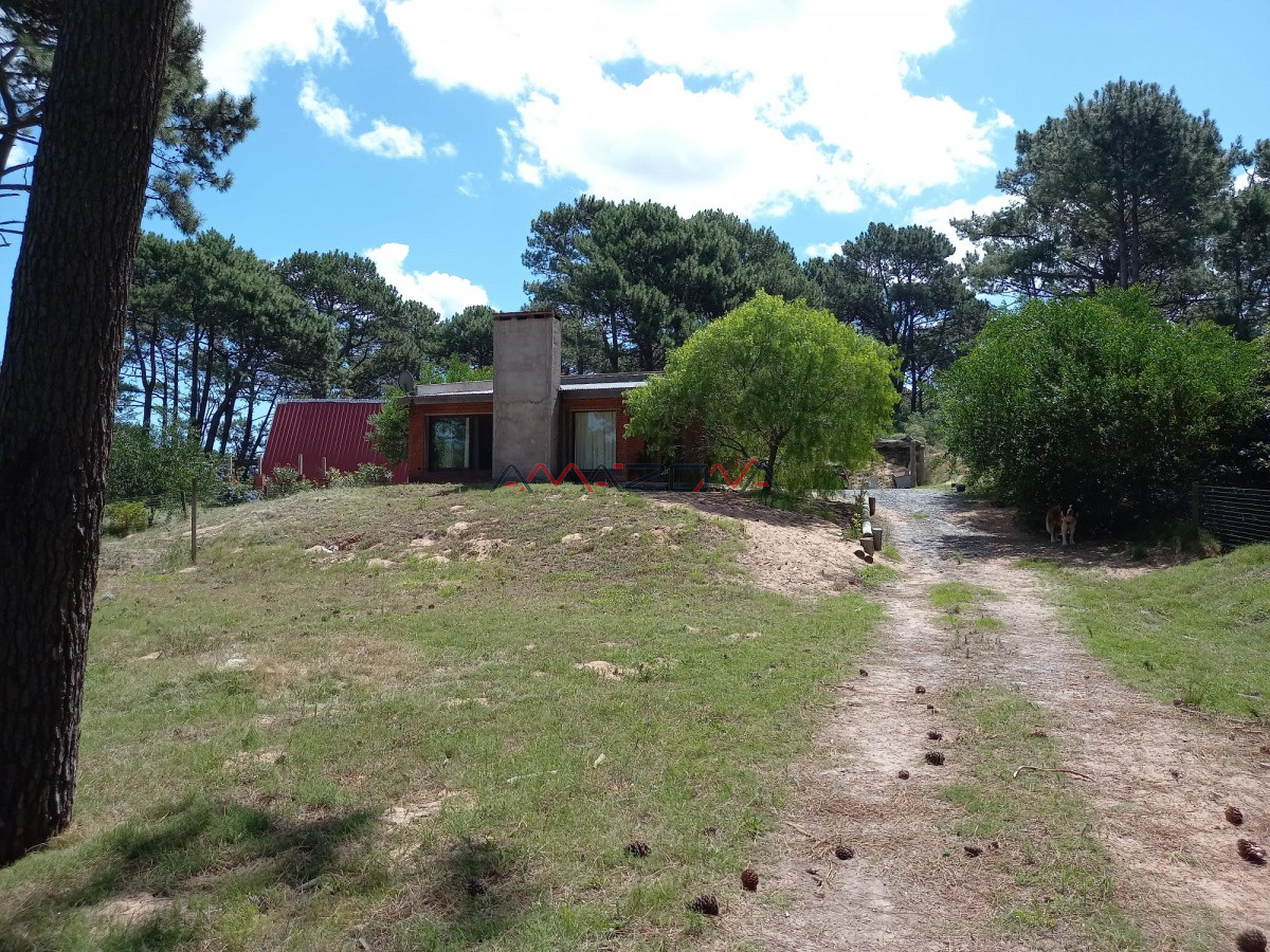 Casa ID.5683 - Club del Lago. Oportunidad!!