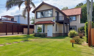 Casa en Punta ballena - Solanas - Muy buen entorno!
