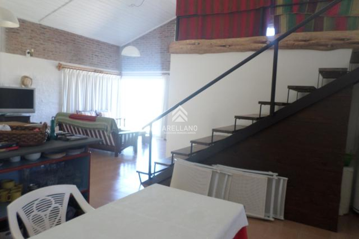 Casa ID.5003 - Oportunidad en Ocean Park!!