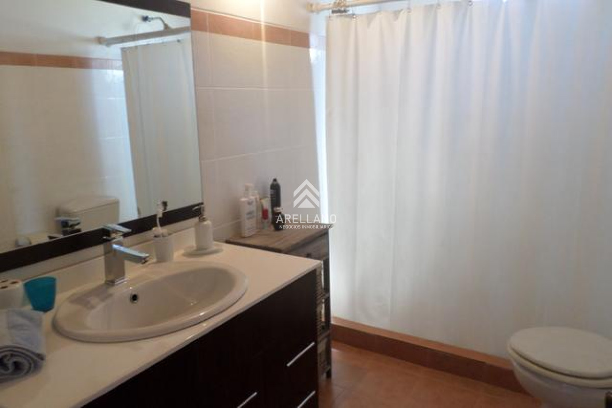 Casa ID.5003 - Oportunidad en Ocean Park!!