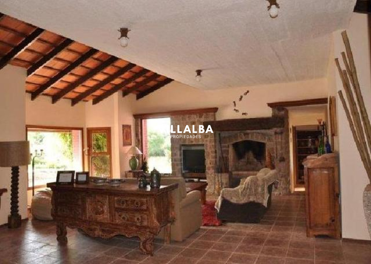 Casa ID.4539 - Increible Casa en La Pataia.