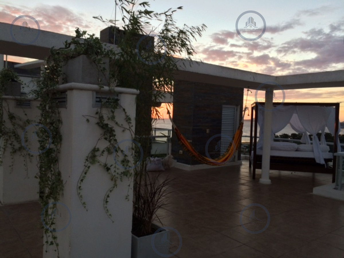 Apartamento ID.2456 - Oportunidad en Venta, Apartamento de 2 Dormitorios con Vista al Mar,, Punta Ballena