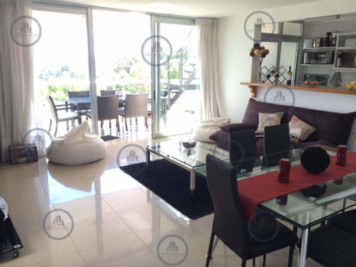 Apartamento ID.2456 - Oportunidad en Venta, Apartamento de 2 Dormitorios con Vista al Mar,, Punta Ballena