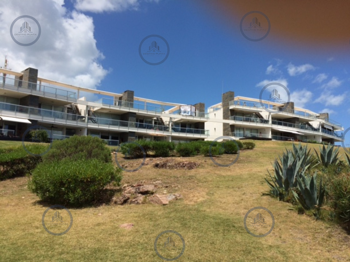 Apartamento ID.2456 - Oportunidad en Venta, Apartamento de 2 Dormitorios con Vista al Mar,, Punta Ballena
