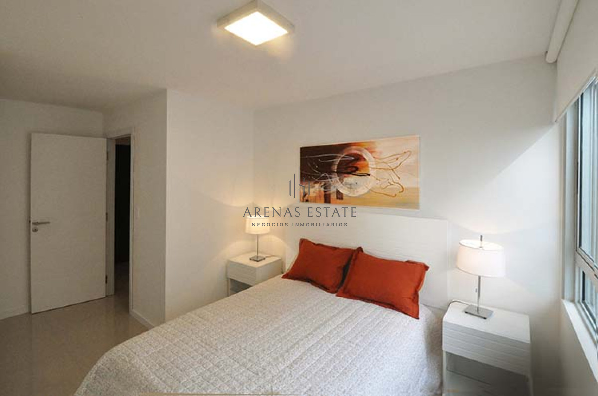 Apartamento ID.4164 - Oportunidad en Torre Cardinal con Renta asegurada
