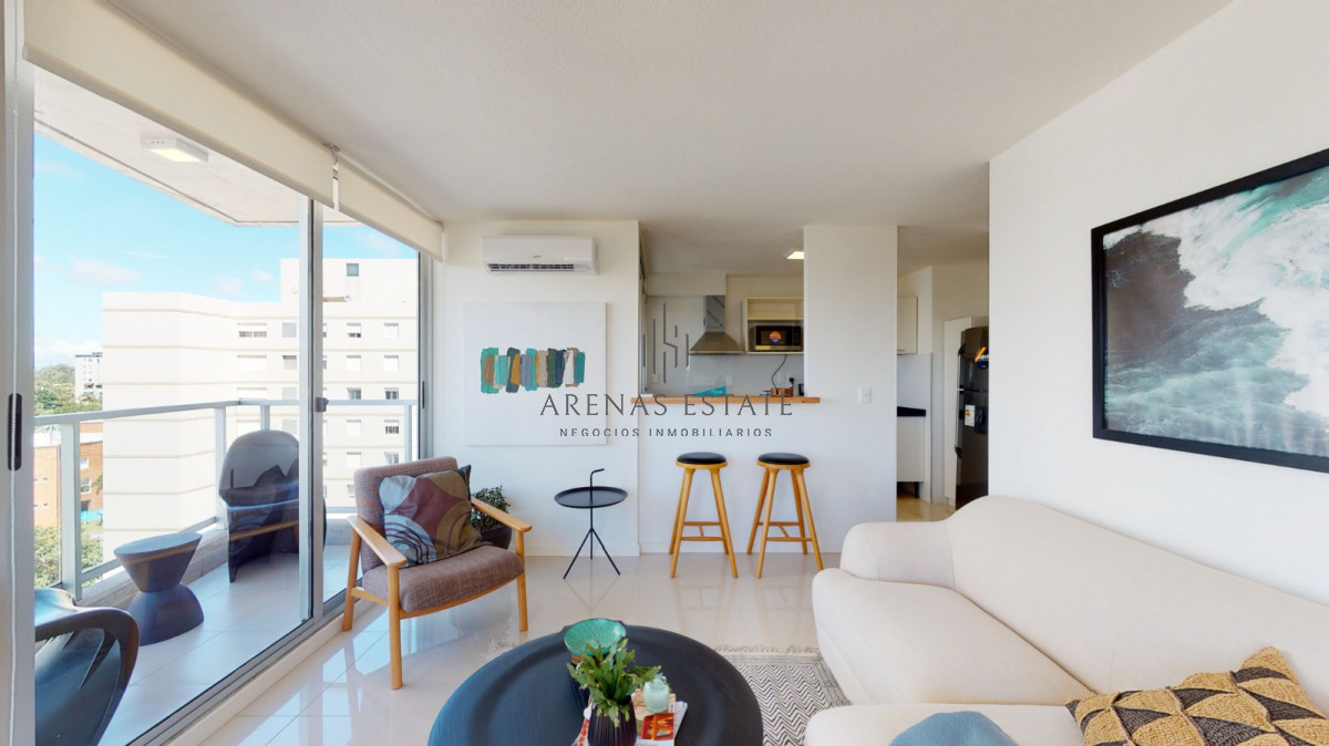 Apartamento ID.4164 - Oportunidad en Torre Cardinal con Renta asegurada