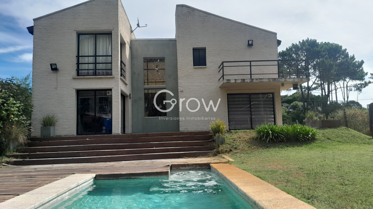 Casa ID.2334 - Excelente Ubicacion!!!