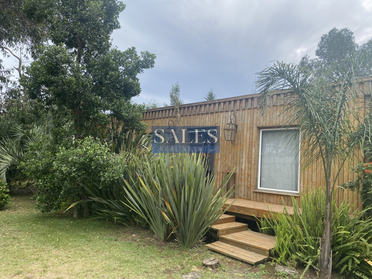 Casa ID.1319 - Oportunidad en Ocean Park!!