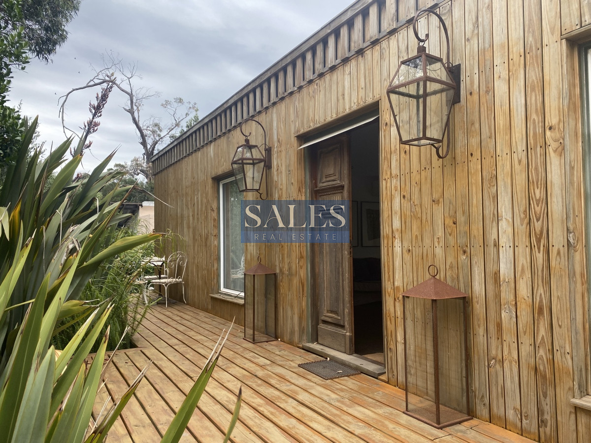 Casa ID.1319 - Oportunidad en Ocean Park!!