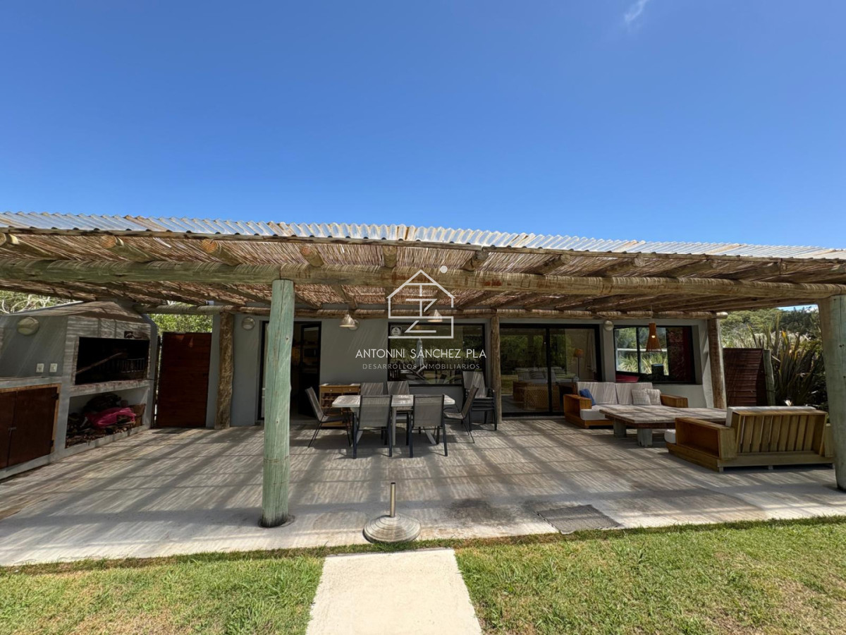 Casa ID.4530 - Disfrutable casa en una planta!