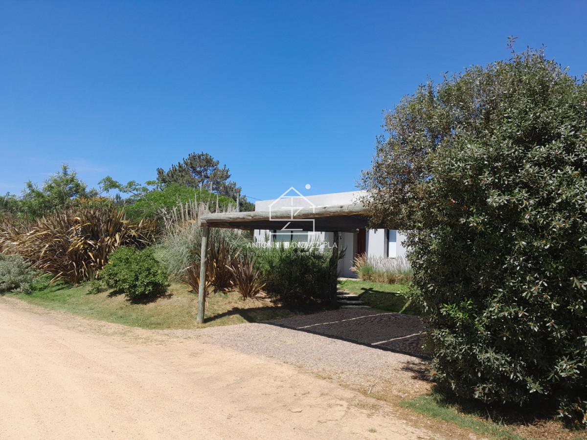Casa ID.4530 - Disfrutable casa en una planta!