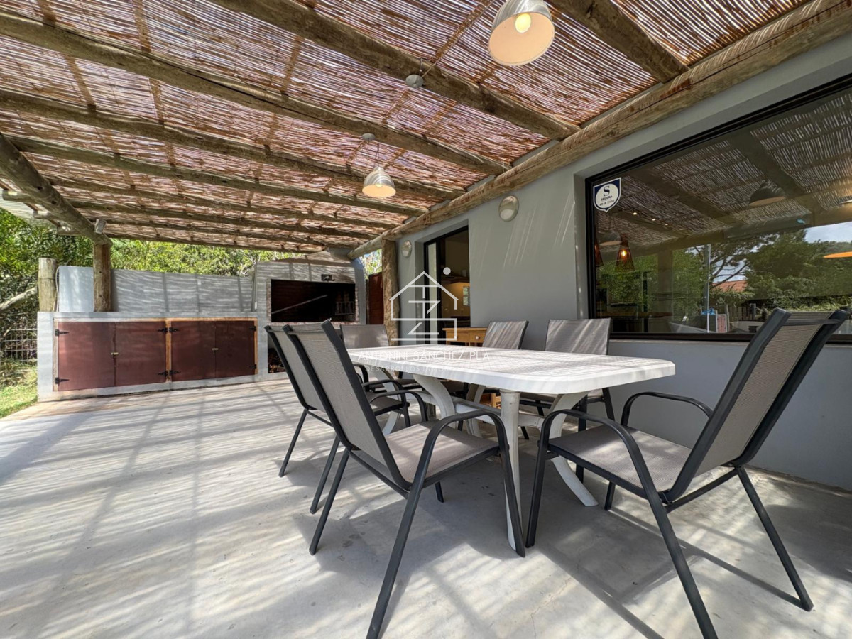 Casa ID.4530 - Disfrutable casa en una planta!
