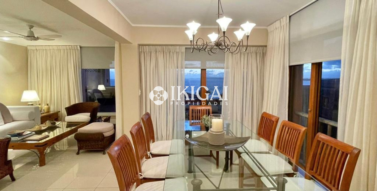 Apartamento ID.1012 - Venta apartamento de 2 dormitorios y 2 baños en Punta ballena.