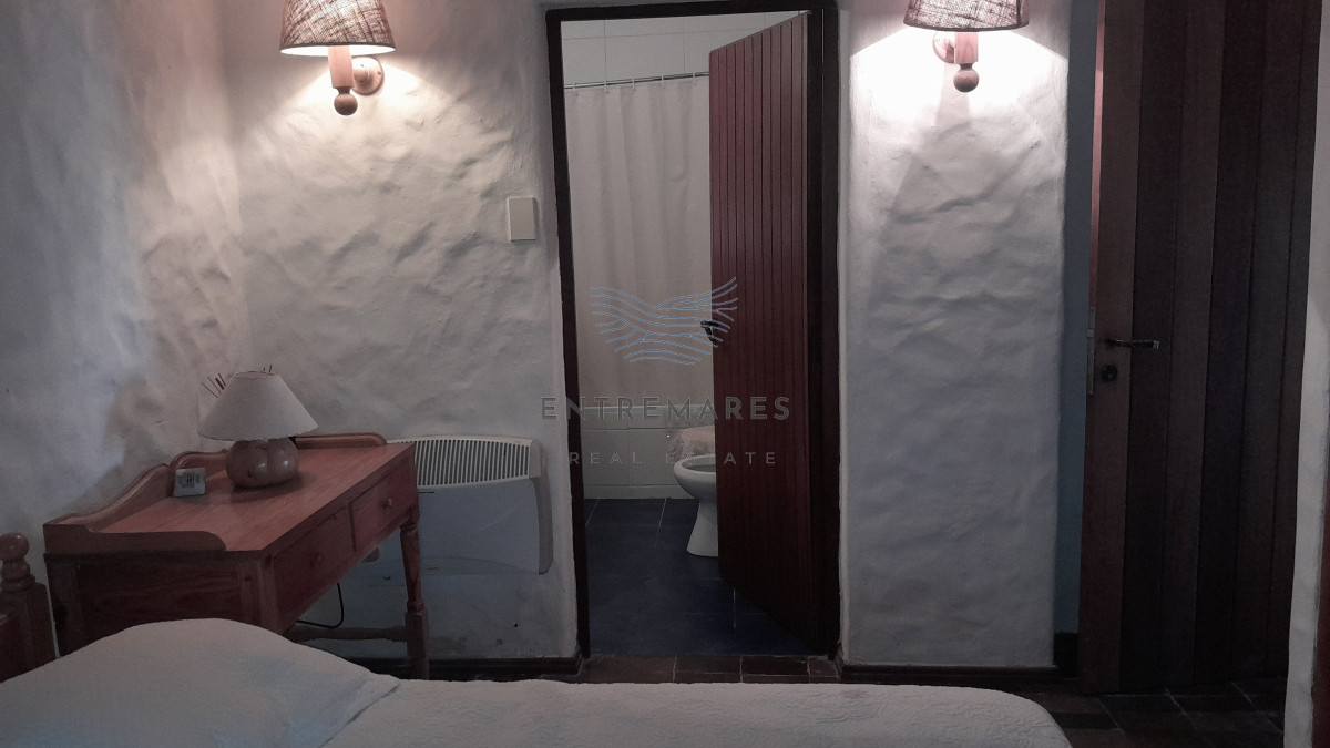 Casa ID.66 - Directamente sobre la Laguna del sauce