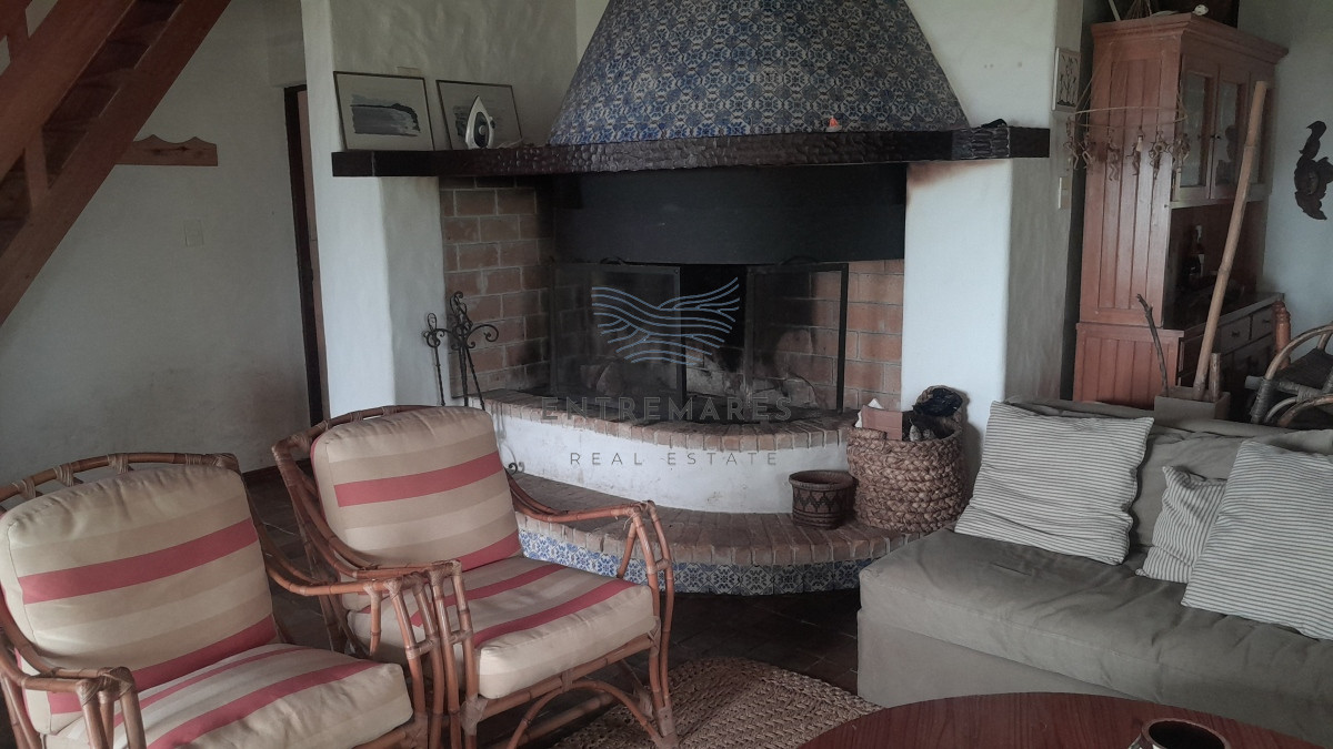 Casa ID.66 - Directamente sobre la Laguna del sauce