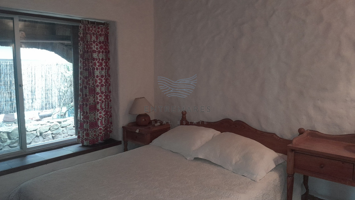 Casa ID.66 - Directamente sobre la Laguna del sauce