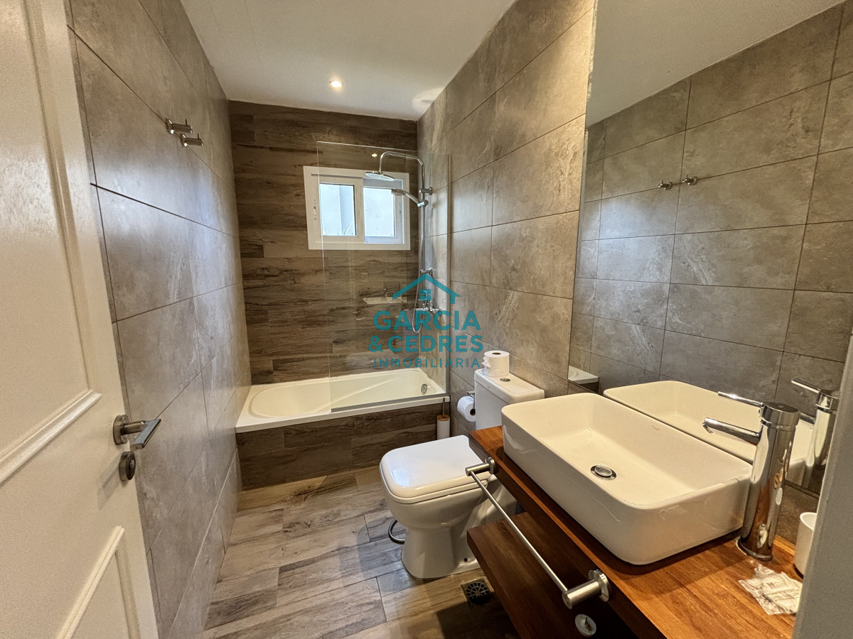 Casa ID.20 - Casa en Punta Ballena, Complejo Solanas