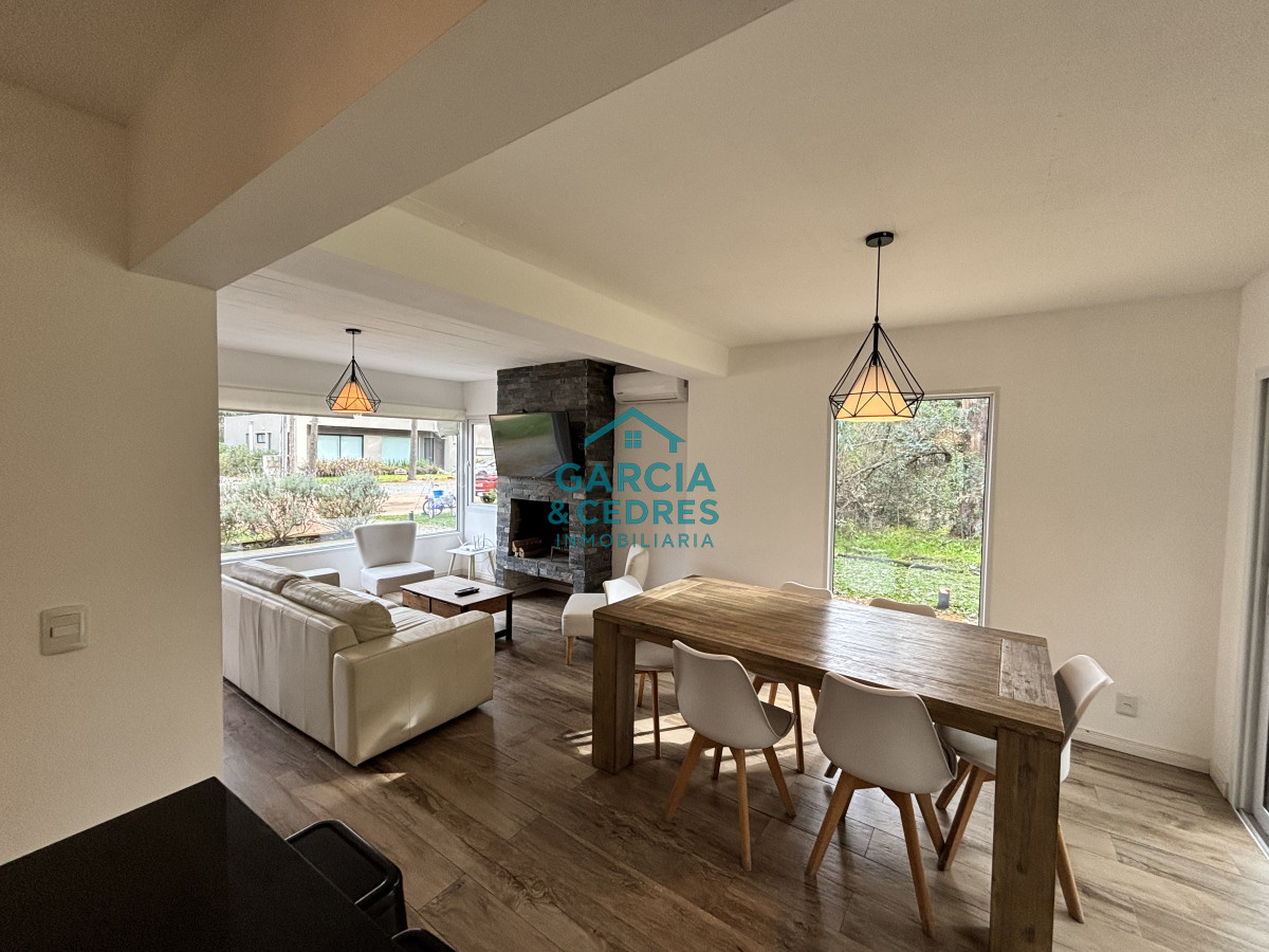 Casa ID.20 - Casa en Punta Ballena, Complejo Solanas