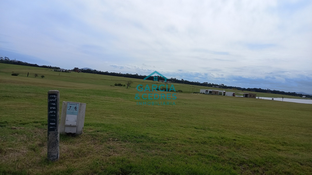 Terreno ID.1157 - Venta de Lote en Laguna de los Cisnes.