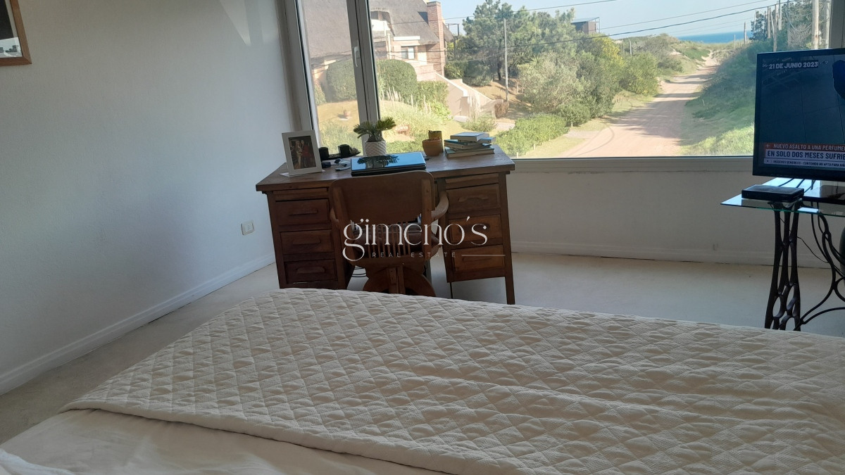 Casa ID.425 - Venta de Casa de 3 Dormitorios  en Tio Tom a pasos de la playa - Solanas 