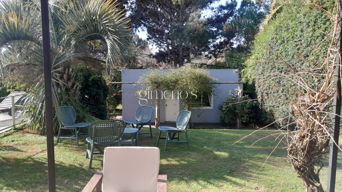 Casa ID.425 - Venta de Casa de 3 Dormitorios  en Tio Tom a pasos de la playa - Solanas 