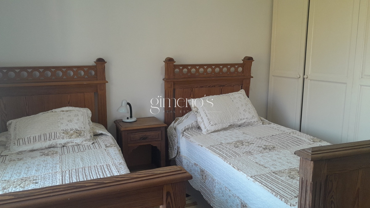 Casa ID.425 - Venta de Casa de 3 Dormitorios  en Tio Tom a pasos de la playa - Solanas 