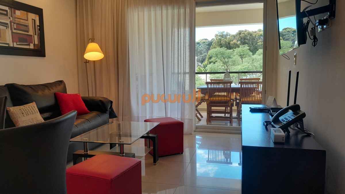 Apartamento ID.2445 - HERMOSO DEPARTAMENTO EN GREEN PARK CON VISTA!
