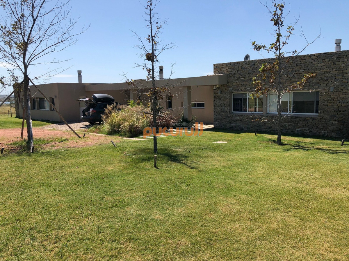 Casa ID.1617 - laguna de los cisnes 
