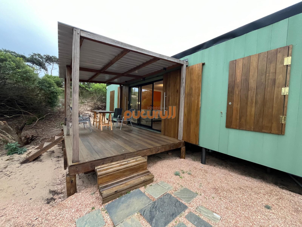 Casa ID.1844 - Dos mil metros a pasos del Mar con 2 casas!