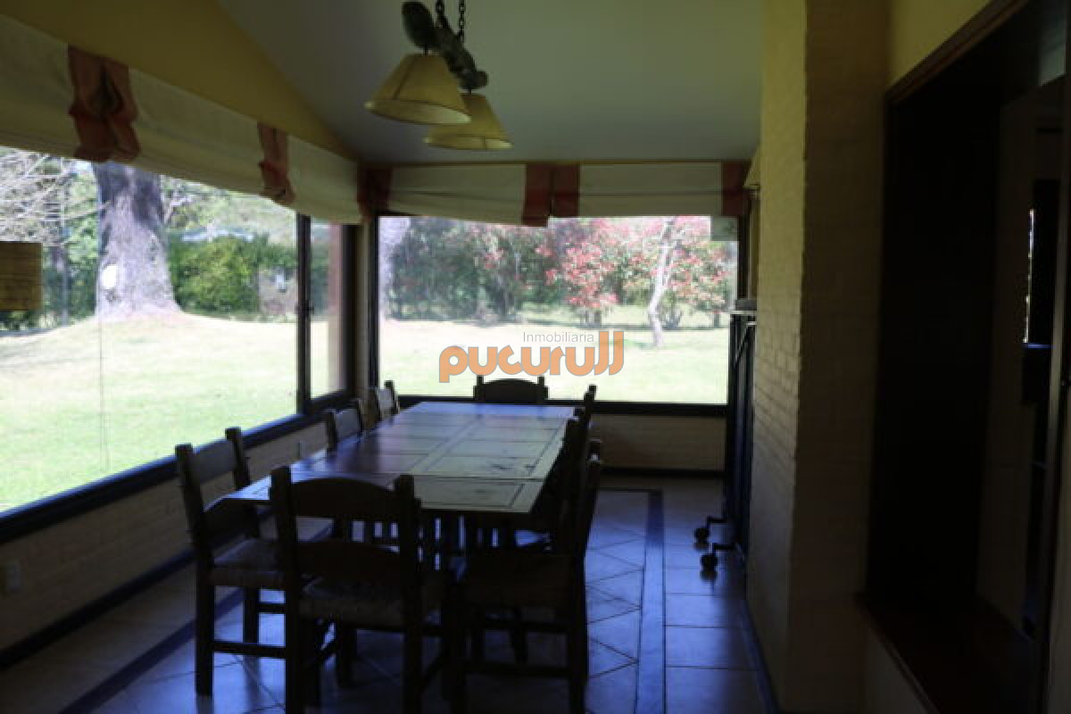 Casa ID.2444 - ¡Opción ideal en parada 20 de la Brava!