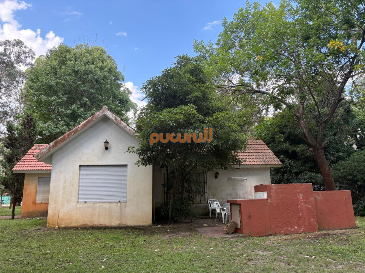 Casa ID.1662 - Gran terreno en muy buena ubicación y entorno!