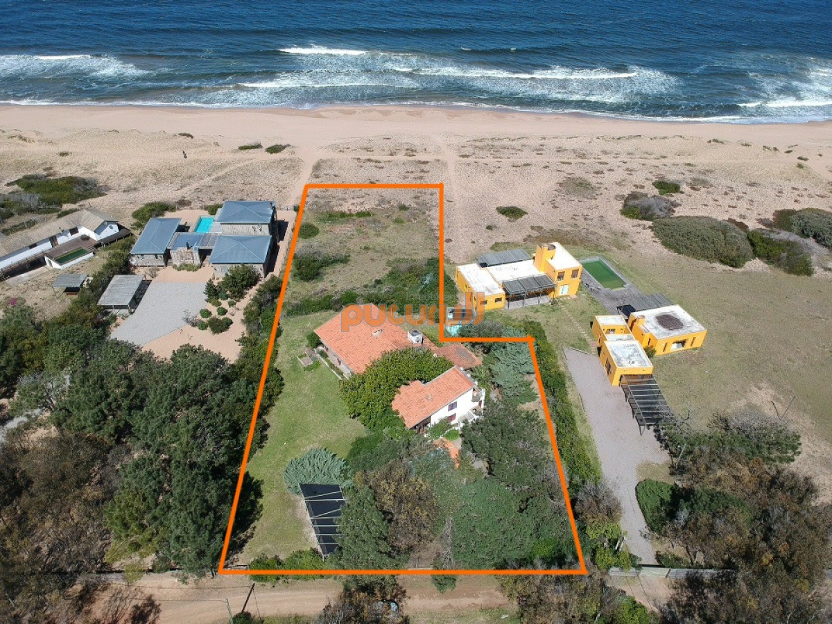 Casa ID.1569 - Bahia del Pinar sobre el mar 