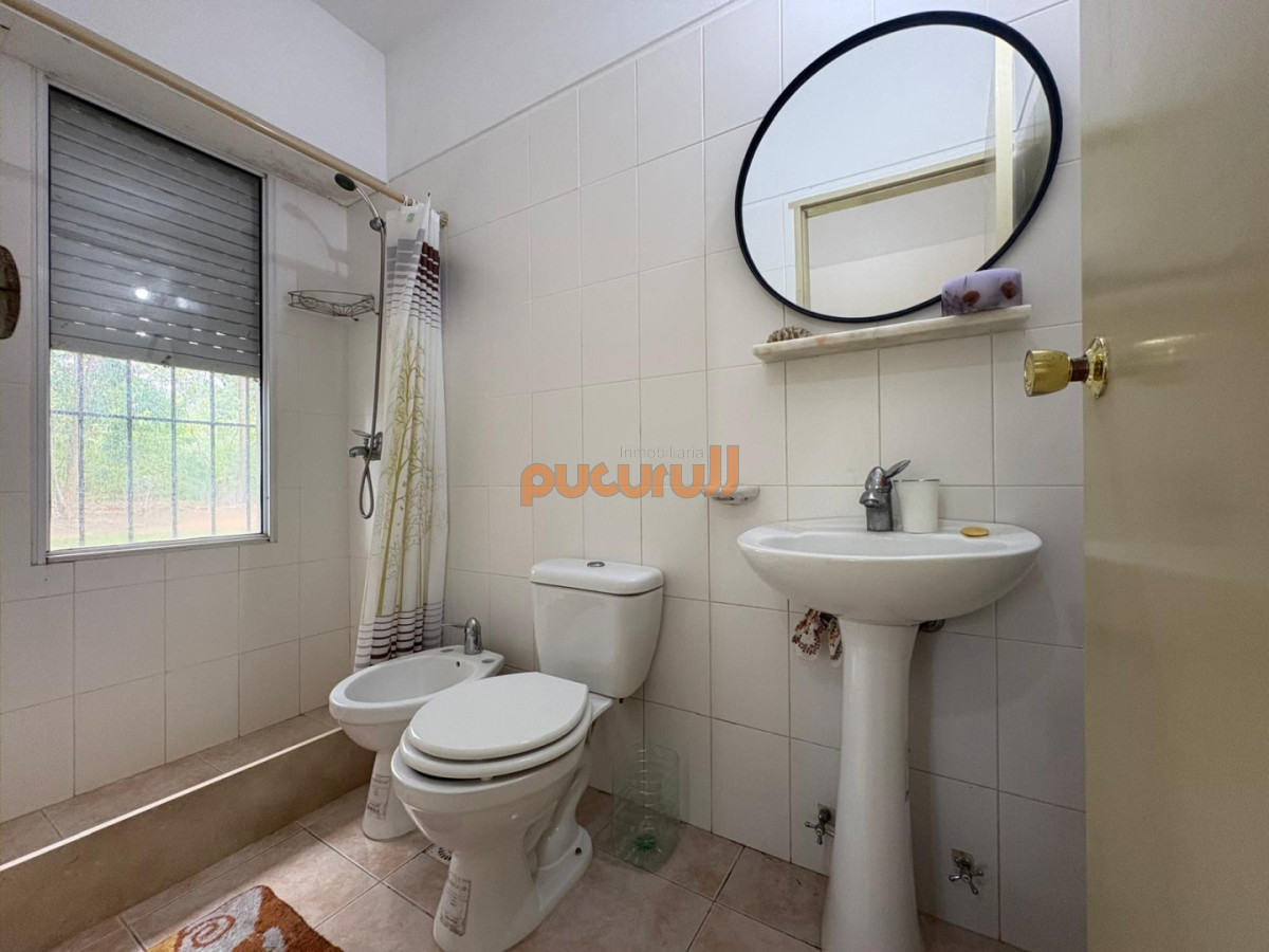 Casa ID.1662 - Gran terreno en muy buena ubicación y entorno!