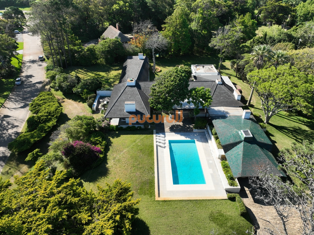 Casa ID.1655 - Venta Casa 6 suites en Punta Ballena