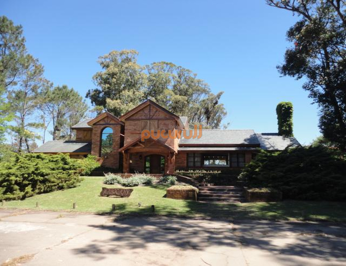 Casa ID.1424 - EXCEPCIONAL RESIDENCIA