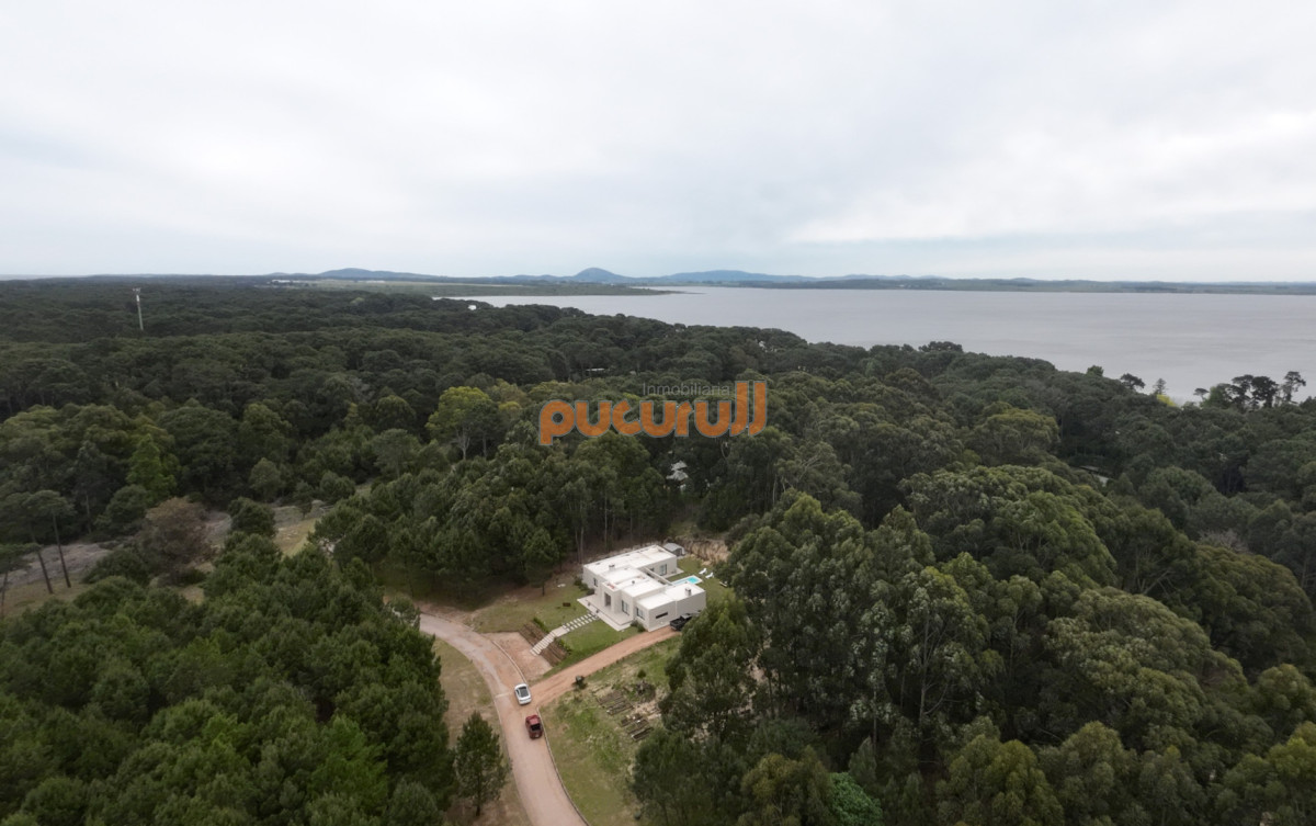 Casa ID.2354 - Excelente entorno!