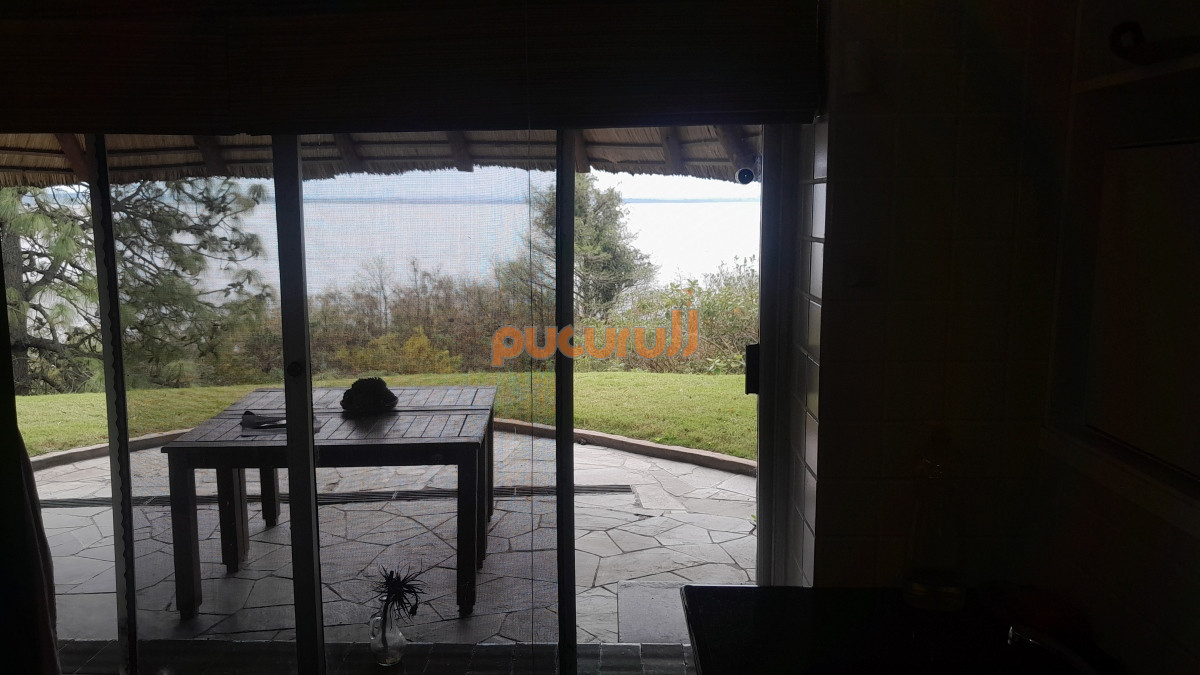 Casa ID.1862 - Directamente sobre la Laguna del sauce