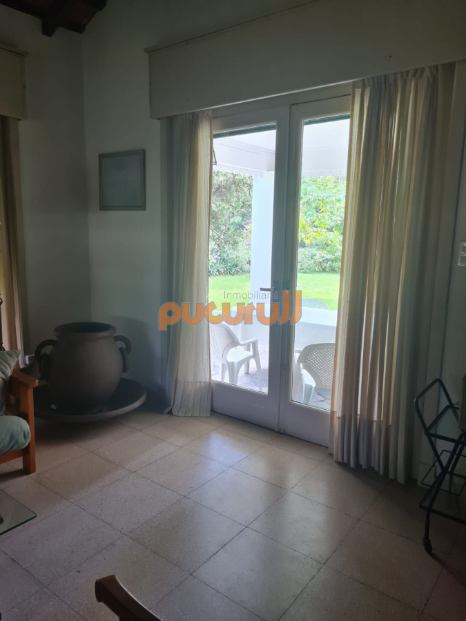 Casa ID.1236 - Hermosa esquina en pleno Solanas